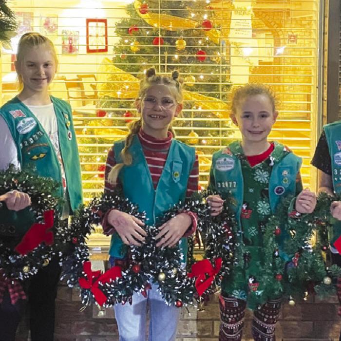 Girl Scouts Decorate, Donate Wreaths
