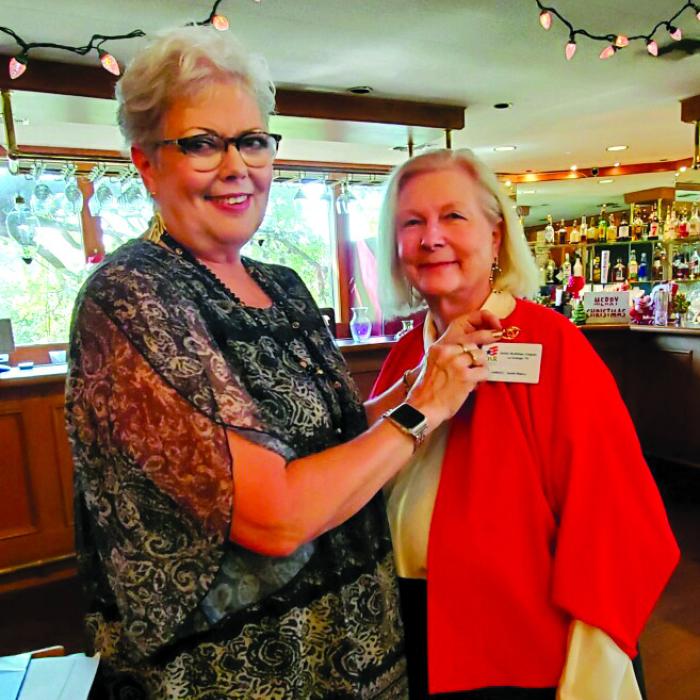 Smith-McMillan NSDAR Chapter  Christmas Luncheon Held Recently