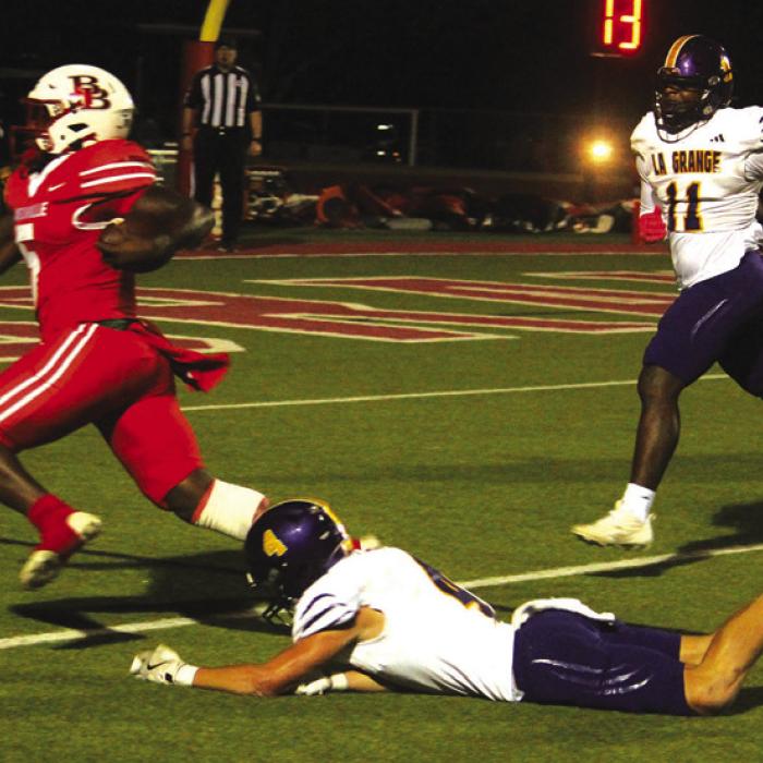 Bellville’s DD Murray ran for four touchdowns Friday. Photo by Jeff Wick