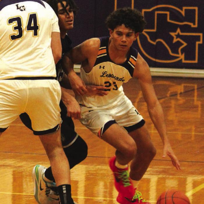 Leopards Win 9th Straight to Stay Atop District Basketball Standings