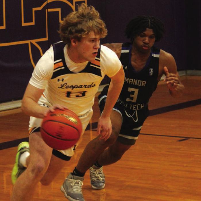 Leopards Win 9th Straight to Stay Atop District Basketball Standings