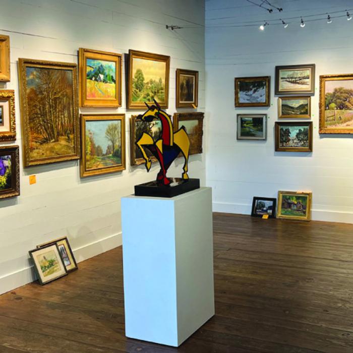 Chapman Collection Returns to Red & White