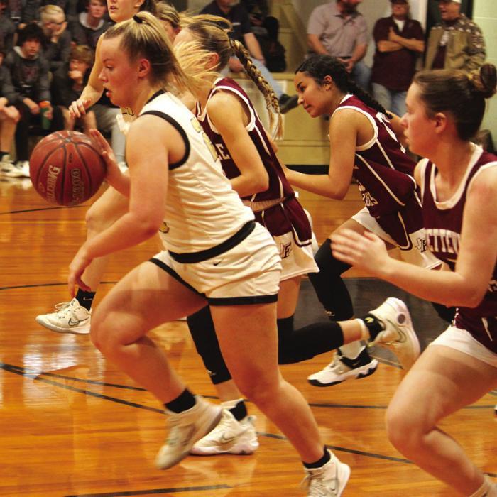 Cubettes Win First Hoops District Title Since 2013