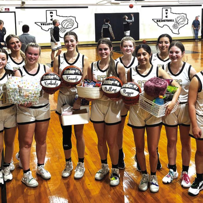 Cubettes Win First Hoops District Title Since 2013