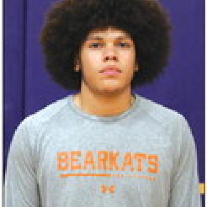 McKenzie Makes Seamless Transition From Football to the Basketball Gym