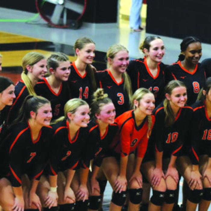 The Schulenburg Lady Horns pose after clinching a share of the district title Tuesday. Photo by Audrey Kristynik