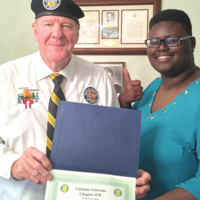 Daniels Receives Scholarship