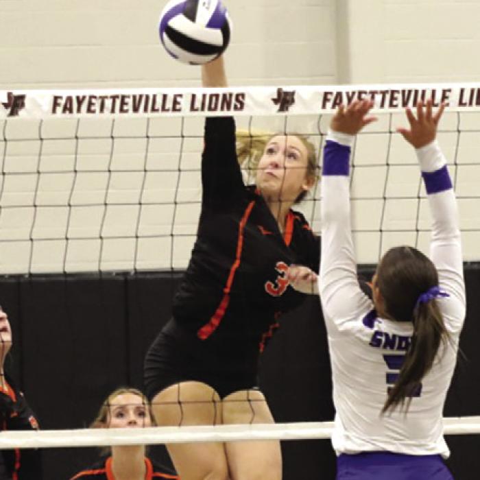 Lady Horns Sweep Past Snook