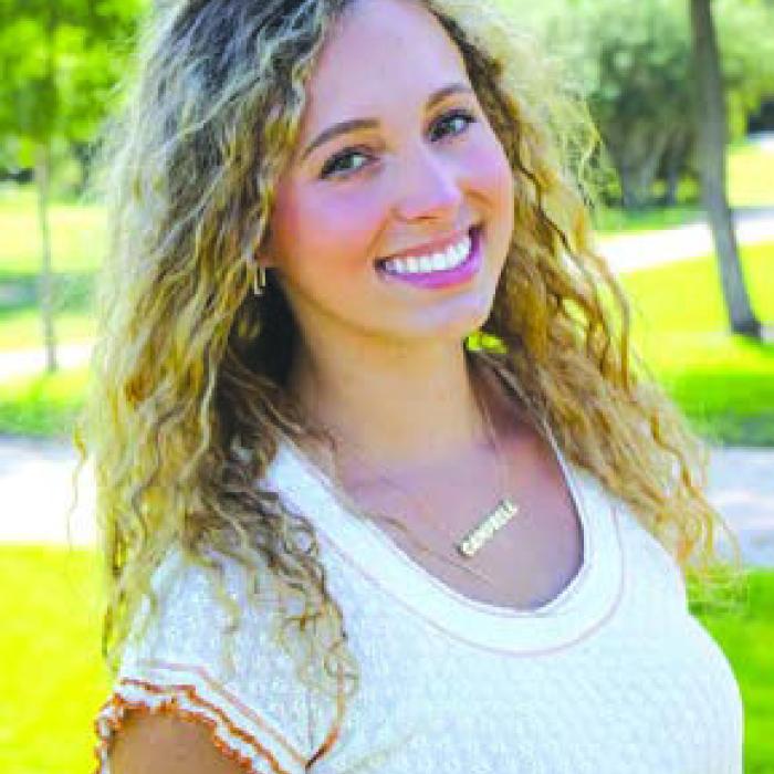 Smith-McMillan Chapter NSDAR Announces Scholarship Recipients