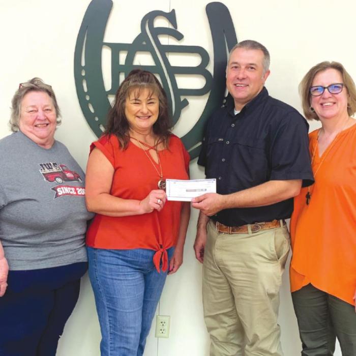 Carmine State Bank Donates to CCA