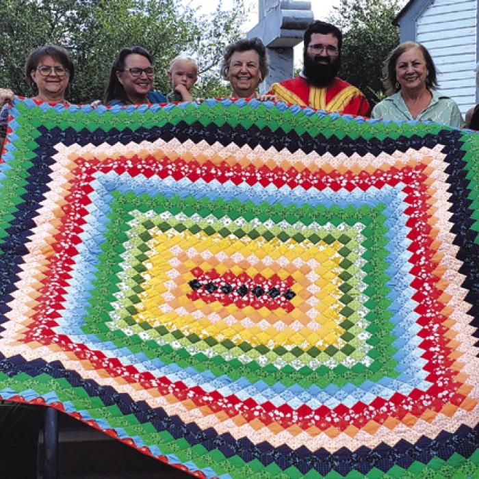 ‘Sunset in Dubina’ Quilt to Be Auctioned Off