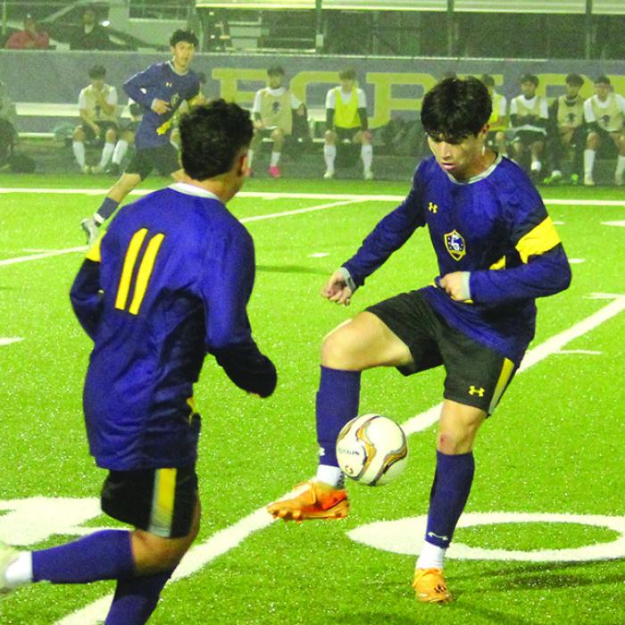 Giddings Sweeps La Grange in District Soccer Opener