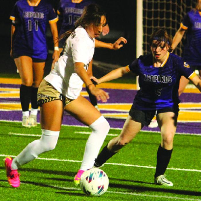 Giddings Sweeps La Grange in District Soccer Opener