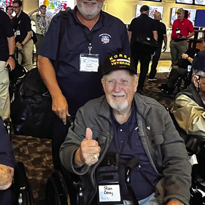 Stan Cerny Goes on Honor Flight to DC