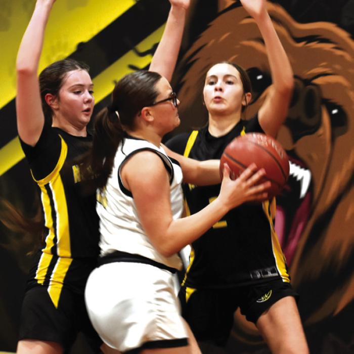 Round Top-Carmine’s Avery Lamson goes up against a double team of North Zulch defenders in Tuesday’s game. Photo by Paul Kipp