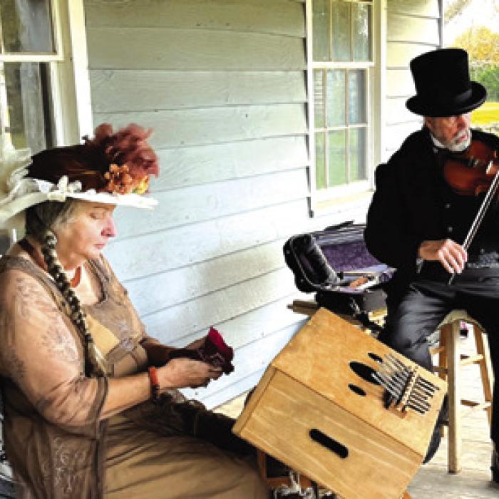 Folk Christmas at Winedale