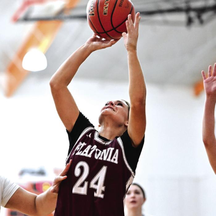 Flatonia’s Jalee Russell goes up for two in Tuesday’s district win over Schulenburg last week. Photo by Stephanie Steinhauser