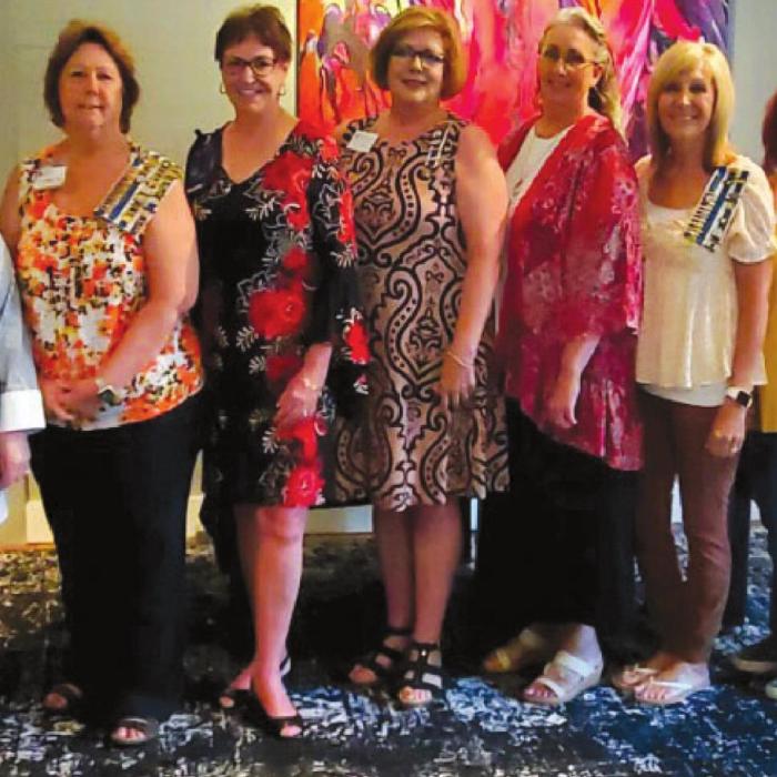 Smith-McMillan DAR Chapter Holds Meeting, Luncheon
