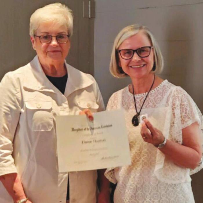 Smith-McMillan DAR Chapter Holds Meeting, Luncheon