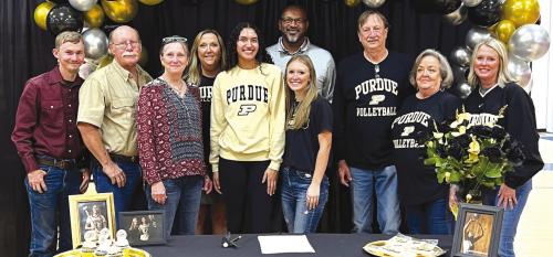 Taylor Anderson signed a letter of intent to play volleyball with Purdue University recently. Many of her family members went to San Antonio to be there for the signing. Taylor’s mom, Jan (Wetjen) played volleyball in high school for Flatonia growing up.