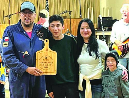Winners of the People’s Choice Award, as voted by the Cook-off Attendees – Team Masonjay – SWBC