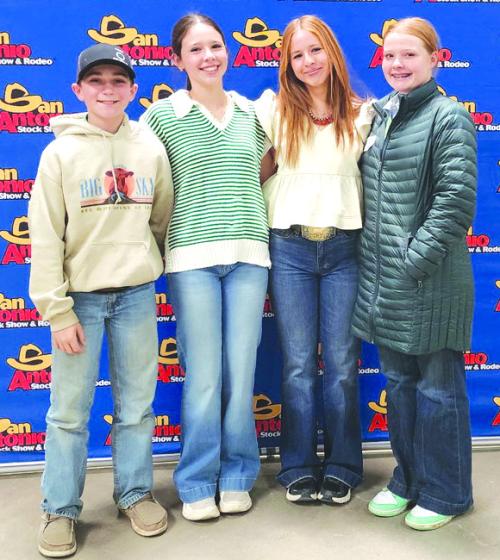 4-H Competes in Ag Product ID Contest
