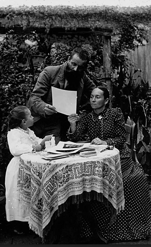 A photograph of Friederike Recknagel and family in a garden setting was featured in a New York Times article in 1975. The photo is now part of the collection of the Round Top Area Historical Society.