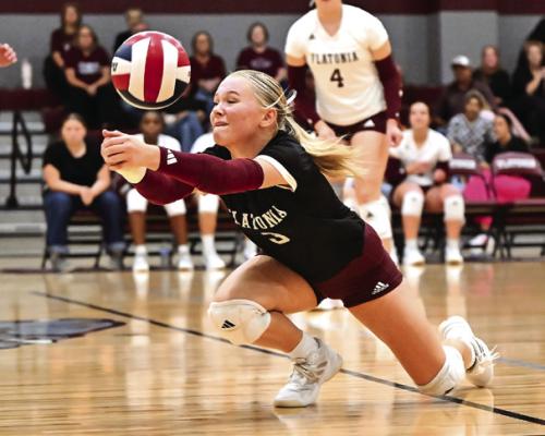 Flatonia’s Brynlee Zimmerman digs a ball in action during district play. Zimmerman had a team-high 14 digs in Thursday’s victory. Photo by Stephanie Steinhauser
