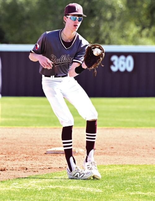Senior Blake Kessler makes a catch at shortstop for The Flatonia Bulldogs in Thursday’s game with East Bernard. Photos by Stephanie Steinhauser