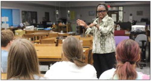 Legendary Journalist  Talks to LHS Classes