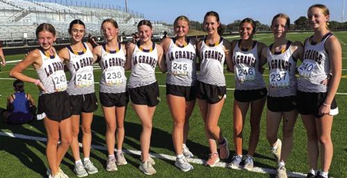 8th grade girls – 1st place out of 9 teams and 5 out of first 6 places! 91 total runners in 8th girls division – Saleen Posey 1st, Emmry Blaschke 2nd, Grayslin Blaschke 4th, Annabelle Zoch 5th, Allie Hutchins 6th, Charlotte Scarborough 40th, Fallon Wallace 51st, Josey Melton 61st, Nathalee Kellen 67th.