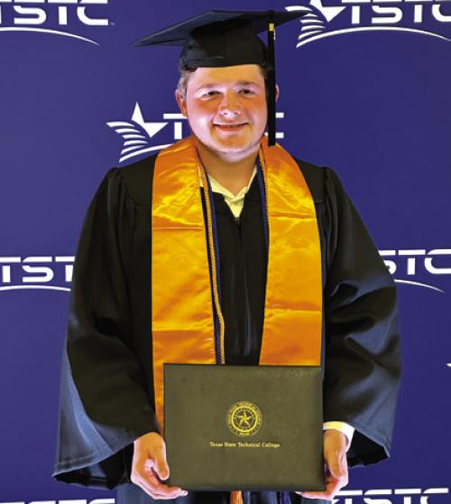 Tyson Roscher Graduates from TSTC