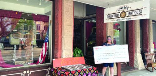 La Grange Vintage Collectibles Gets Sign Grant, Holds Ribbon Cutting