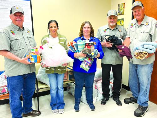 Vietnam Veterans Donate to VA Clinic