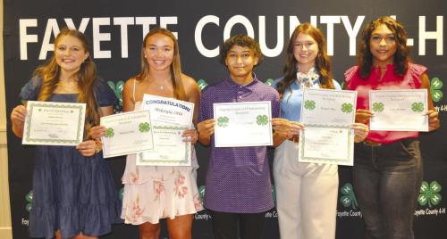4-H Scholarship Recipients: Reagan Moreau, Mikayla Otto, Elizabeth Shank, Harper Mau, Cara Homer.
