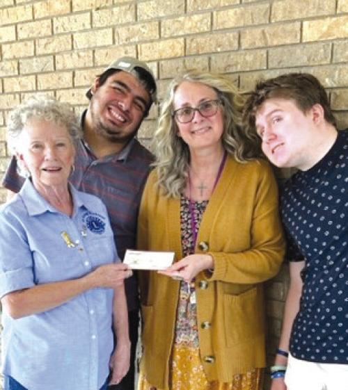 Bluebonnet Lions Give to Transition Program