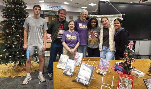 La Grange Leo Club Hears from AMEN