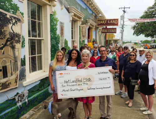 Mural Completed in Downtown La Grange