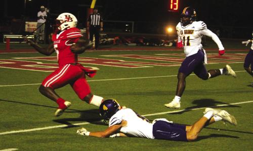 Bellville’s DD Murray ran for four touchdowns Friday. Photo by Jeff Wick