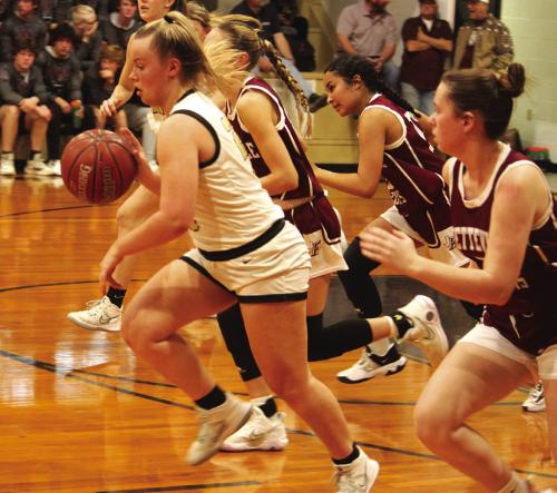 Cubettes Win First Hoops District Title Since 2013