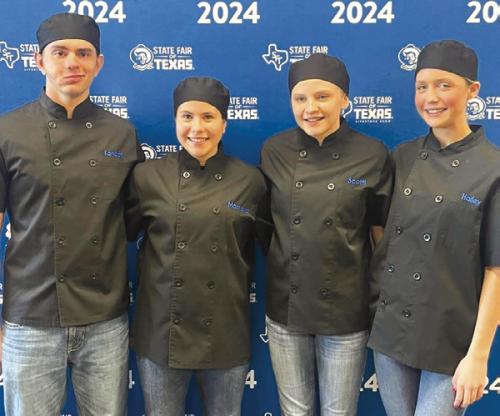 The Fayette County 4-H Senior Team consisting of Kandon Kaspar, Mackayla Griffin, Scotti Beseda, and Hailey Janish competed in the Senior Side Dish Category.