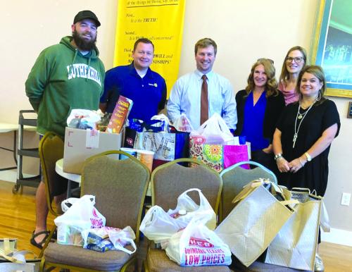 La Grange Rotary Club Donates to AMEN Food Pantry