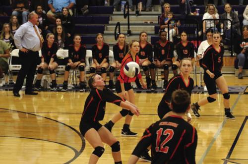 Schulenburg’s Avery Helms passes a ball in Thursday’s victory over Holland. Photo by Audrey Kristynik