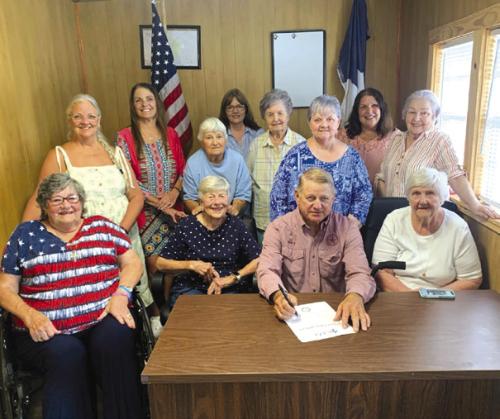 Flag Day Recognized in Ellinger