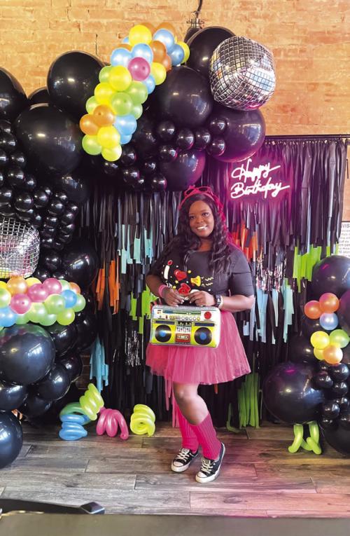 Balloon Business Blowing Up For La Grange Mother of Six