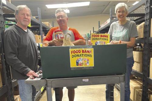 Polka Lovers Club Donates to AMEN