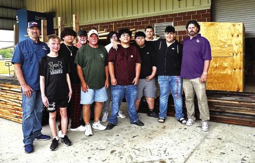 Farmers Donates More Than $10,000 in Wood to LGISD