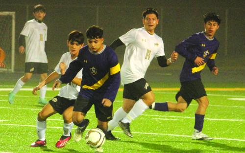 Giddings Sweeps La Grange in District Soccer Opener