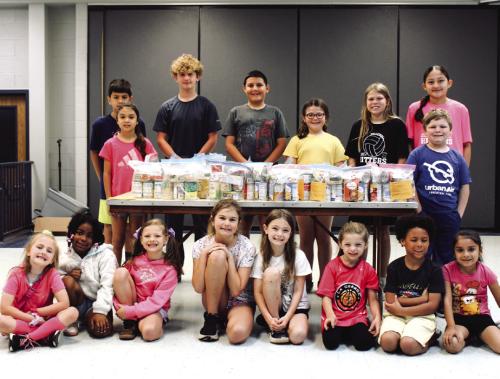 RTC Students Donate to AMEN Food Pantry