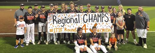 The members of the Schulenburg baseball team pose after Saturday’s win to clinch the regional title.